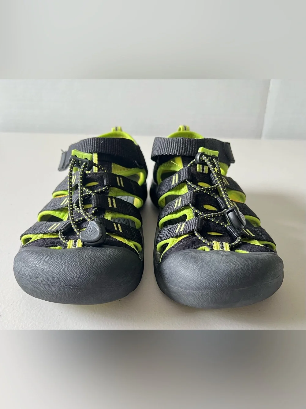 KEEN Newport H2 Big Kids Sandals Black Lime Green US 4